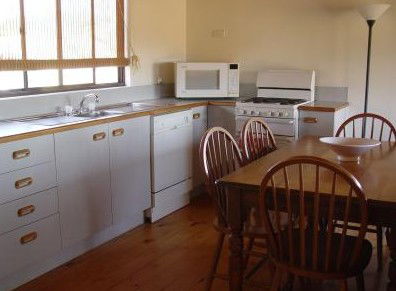 The Knoll - Accommodation Directory 4
