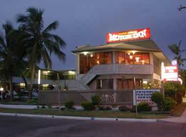 Tropical Gateway Motor Inn - Accommodation Directory 3