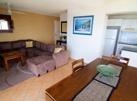 Beach Lodge Apartments - Accommodation Directory 3