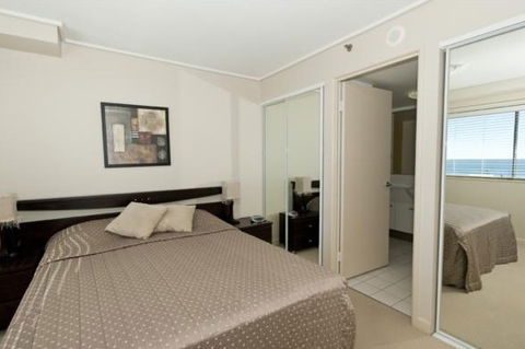 Seamark On First - Accommodation Directory 3
