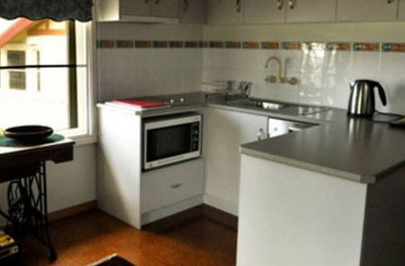 Newcomen Bed And Breakfast - Accommodation Directory 4