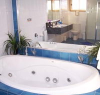 Bateau Bay Beachfront Luxury Accomodation - Accommodation Directory