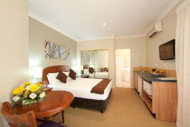 Pokolbin Hills Chateau Resort - Accommodation Directory 0