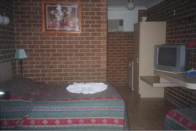 Buccaneer Motel - Accommodation Directory 1