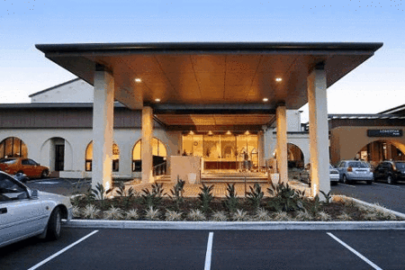 Quality Hotel Mermaid Waters - Accommodation Directory 0
