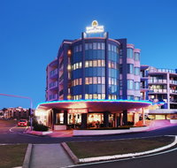 Grand Palais Beachside Resort - Accommodation Directory