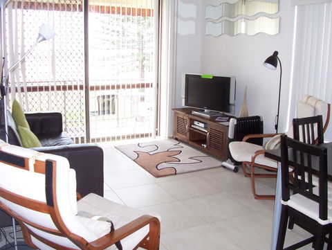 Kirra Vista Holiday Units - Accommodation Directory 2