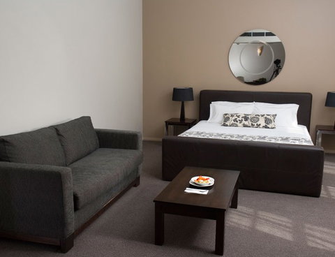 The Clarendon Hotel - Accommodation Directory 3