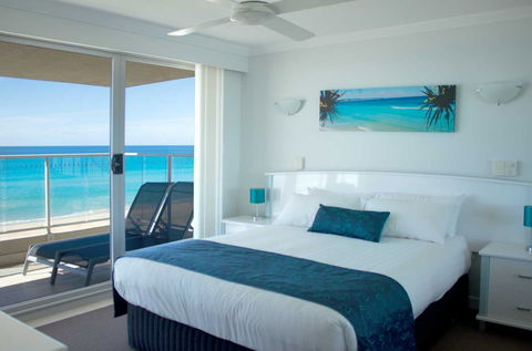 Pacific Surf Absolute Beach Apartments - Accommodation Directory 3