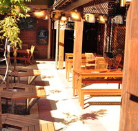 Brecknock Hotel - Accommodation Directory