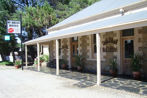Mount Bryan Hotel - Accommodation Directory 0