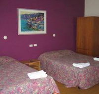 Clare Hotel - Accommodation Directory