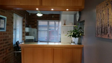 Cousins Motor Inn - Accommodation Directory 1