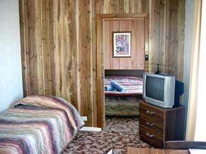 Oyster Court Motel - Accommodation Directory 1