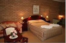 Deer Park Motor Inn - Accommodation Directory 2
