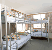 Narrara Backpackers - Accommodation Directory