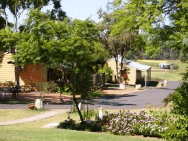 Helidon Natural Springs Spa Resort Motel - Accommodation Directory