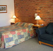 Australian Settlers Motor Inn - Accommodation Directory