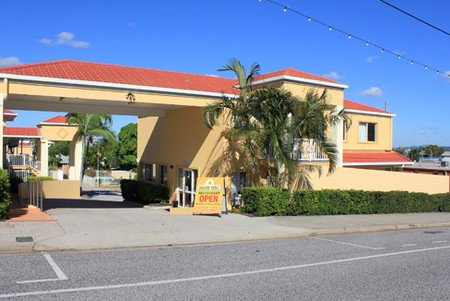 Harbour Sails Motor Inn - Accommodation Directory 0