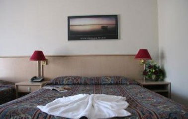 Apollo Resort Wamberal - Accommodation Directory 1