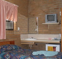 Ascot Budget Inn - Accommodation Directory