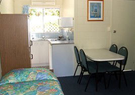 Mango Tree Motel - Accommodation Directory 2
