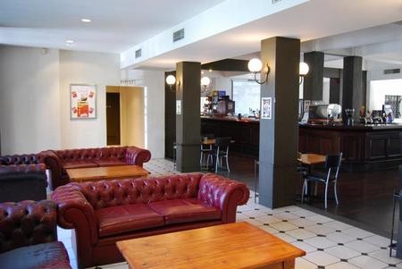 Captain Stirling Hotel - Accommodation Directory 4