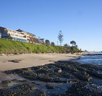 Oceanfront Motel - Accommodation Directory