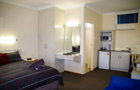 Ventura Motel - Accommodation Directory 6
