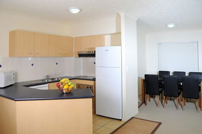Bella Mare Beachside Apartments - Accommodation Directory 5