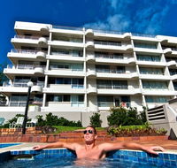 SURFERS CHALET HOLIDAY APARTMENTS - Accommodation Directory
