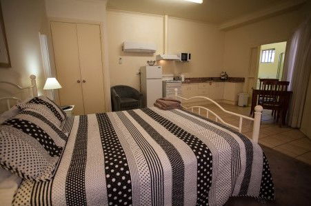 Millies Guesthouse & Serviced Apartments - Accommodation Directory 5