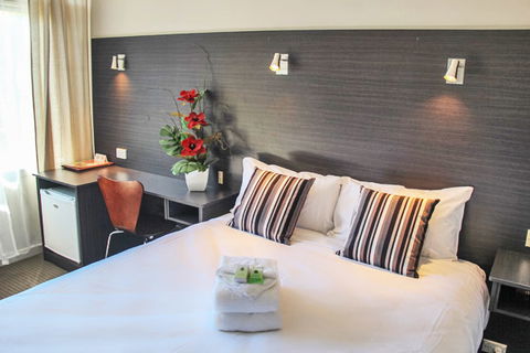 Mid City Motor Lodge - Accommodation Directory 0