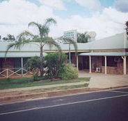 Clermont Motor Inn - Accommodation Directory