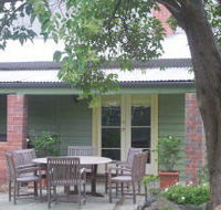 Bell Cottage - Accommodation Directory