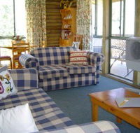 Myrtle Creek Cottages - Accommodation Directory