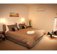 Hanover Bay Studio Apartments - Accommodation Directory