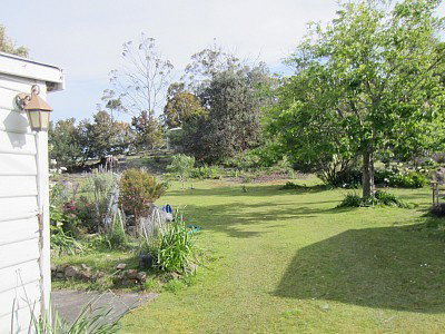 VARUNA - Accommodation Directory 3