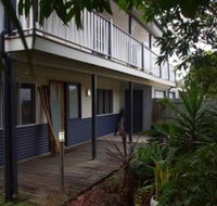 Moffat Beach Pet Friendly Holiday House - Accommodation Directory