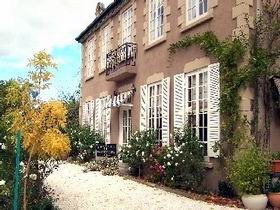 Adelaide Hills Chateau Gardenique B&b - Accommodation Directory 0