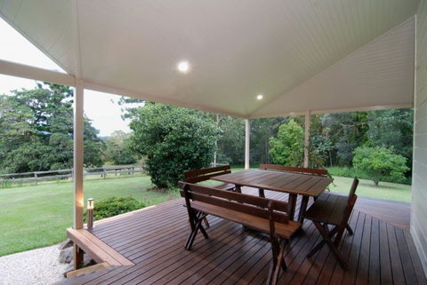 Fernridge Farm Cottage - Accommodation Directory 4