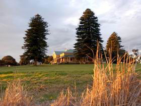 Campbell Park Cottage - Accommodation Directory 0