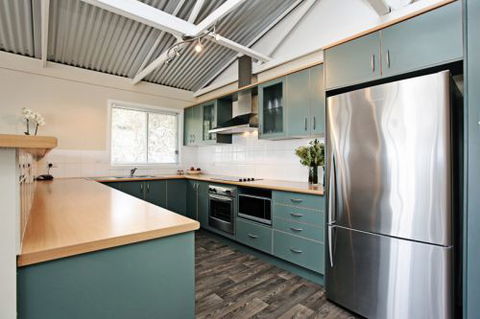 Coral Sands Luxury Beach House - Accommodation Directory 2