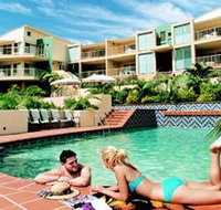 Headland Beach Resort - Accommodation Directory
