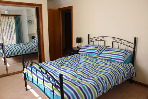 Tomakin Beach House - Accommodation Directory 5
