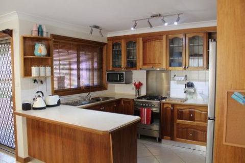 Tomakin Beach House - Accommodation Directory 9