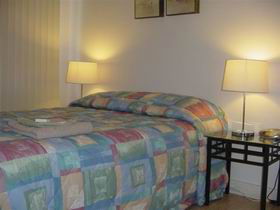 Adelaide Home Accommodation Number 22 - Accommodation Directory 0