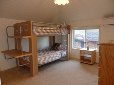 CENTREPOINT UNITS - HEIDELBERG - Accommodation Directory 3