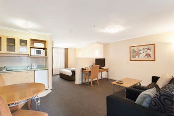 Melbourne Metropole Central - Accommodation Directory 24