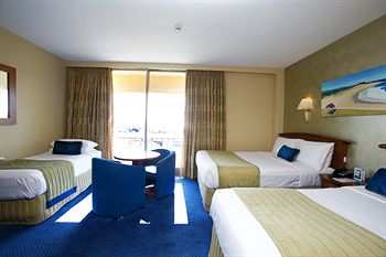 Quality Hotel NOAH'S On The Beach - Accommodation Directory 3